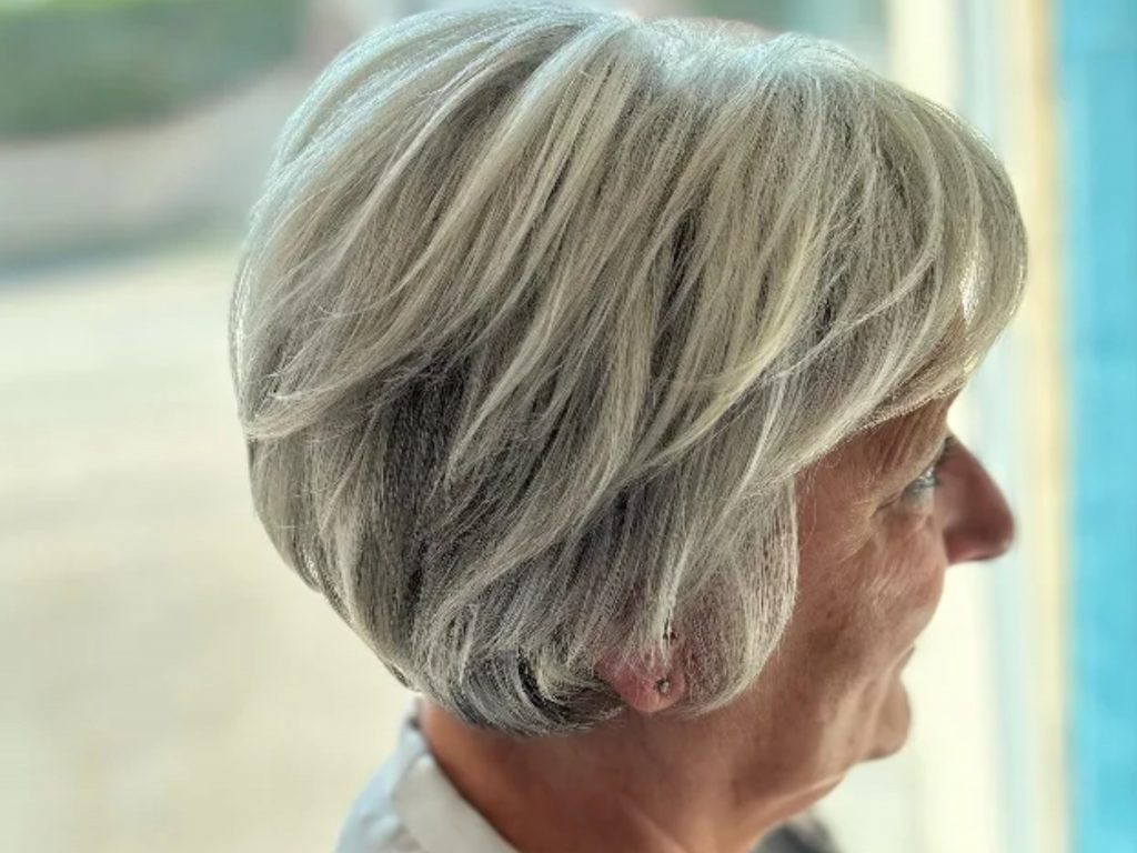 Coloration et coupe femme réalisées chez Mademoiselle S Coiffeuse Visagiste à Proyart