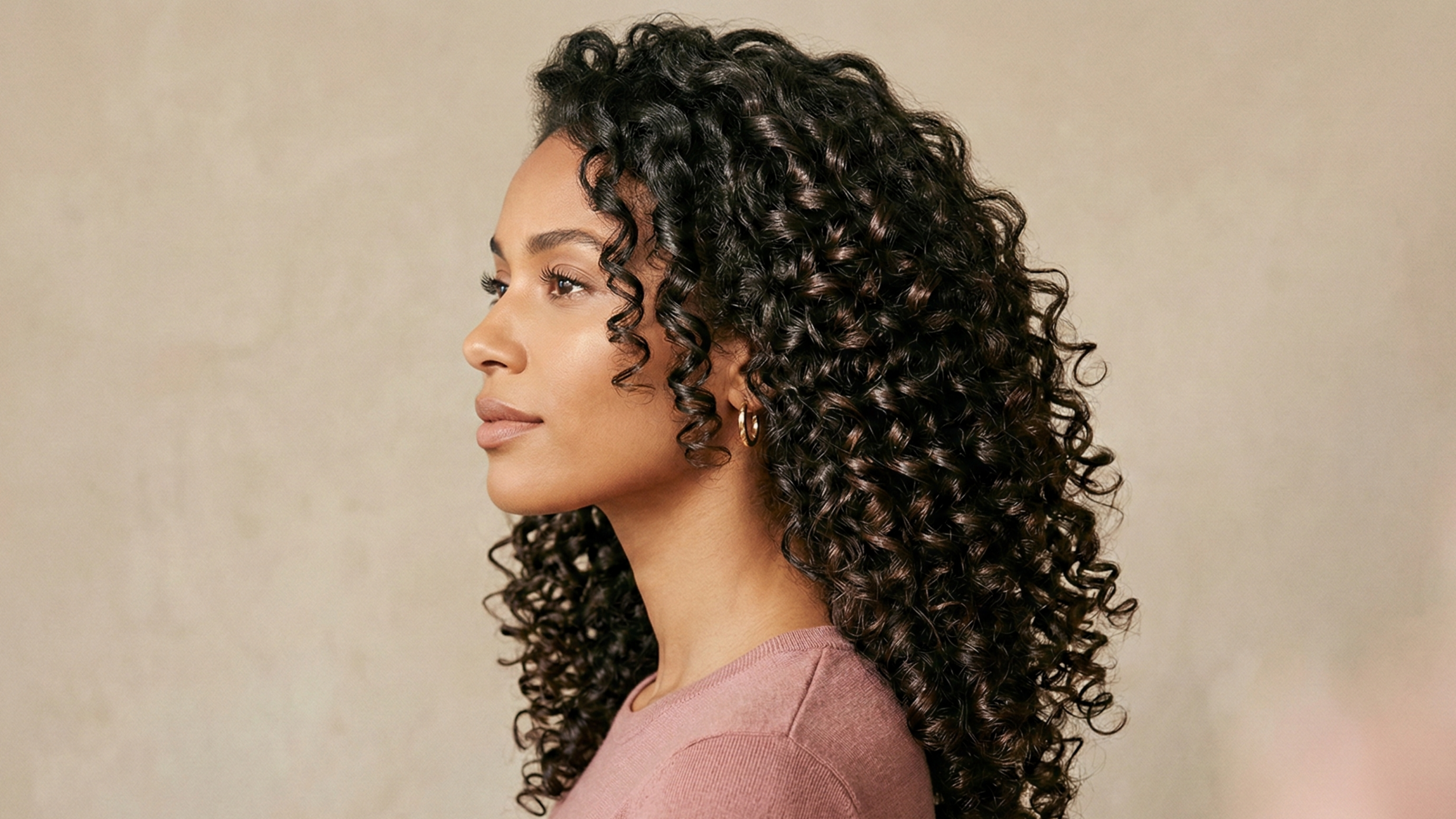 Cheveux bouclés routine